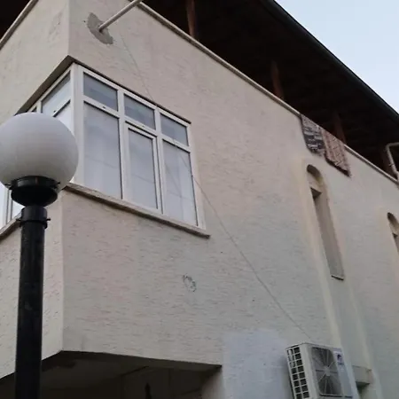 Villa *